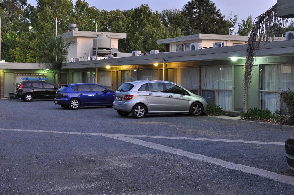 Albury Burvale Motor Inn Esterno foto