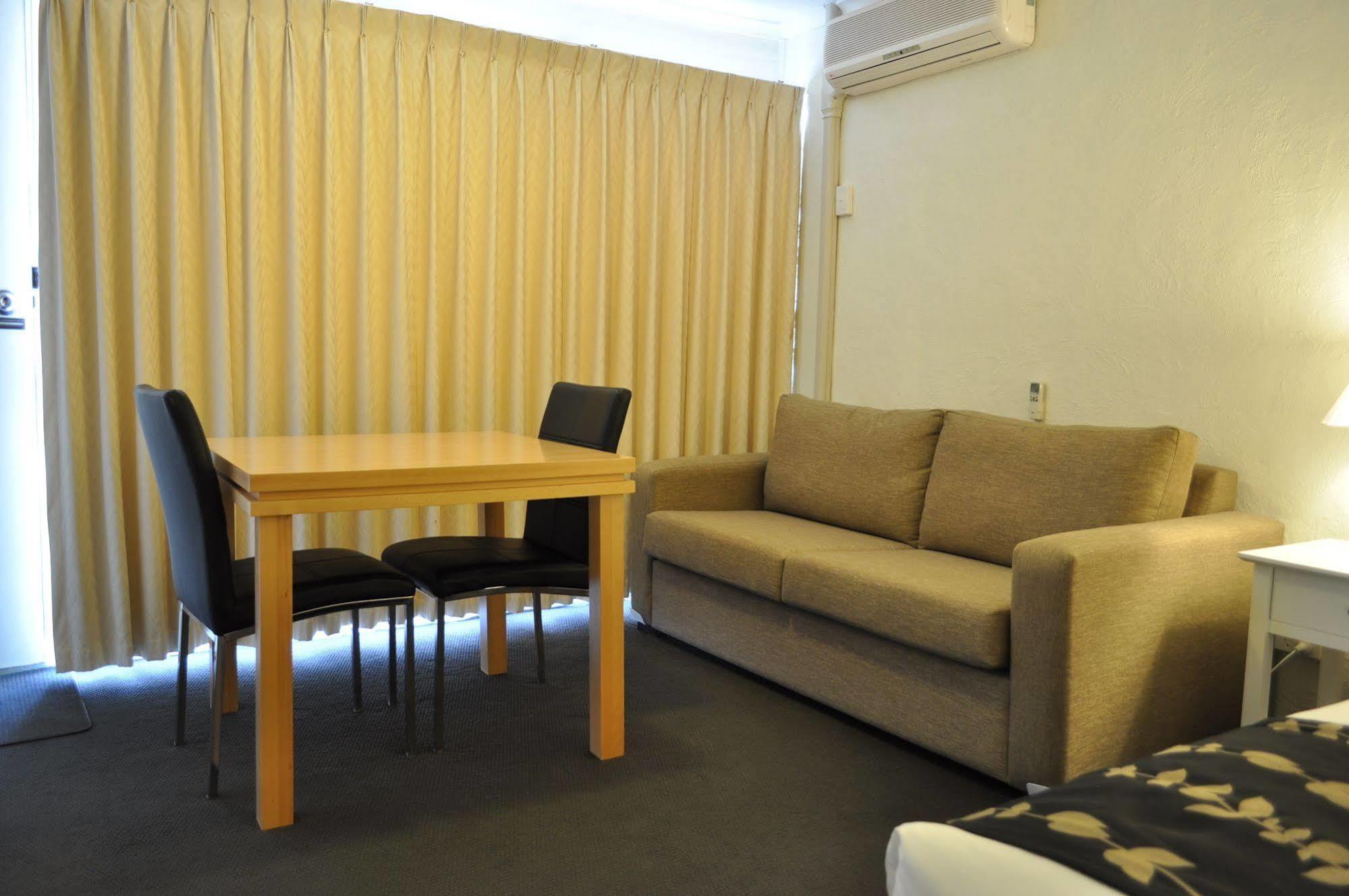 Albury Burvale Motor Inn Esterno foto