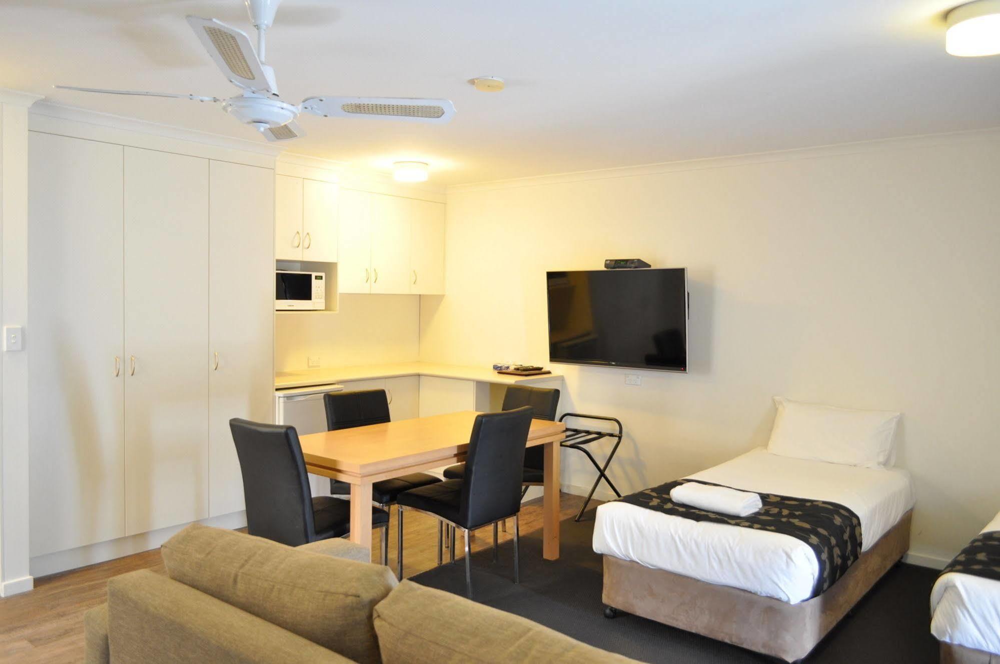 Albury Burvale Motor Inn Esterno foto