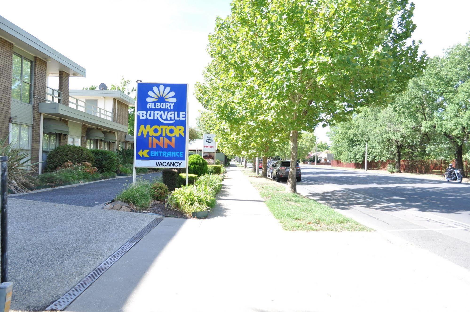 Albury Burvale Motor Inn Esterno foto