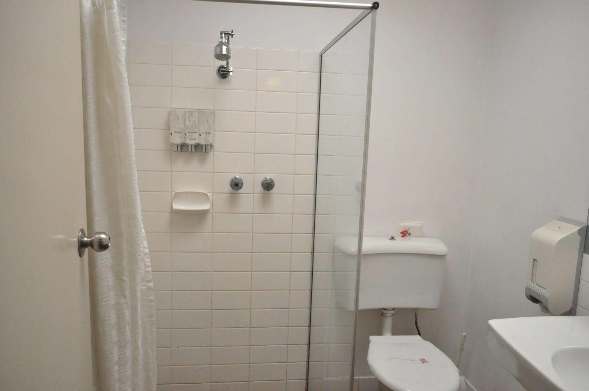Albury Burvale Motor Inn Esterno foto