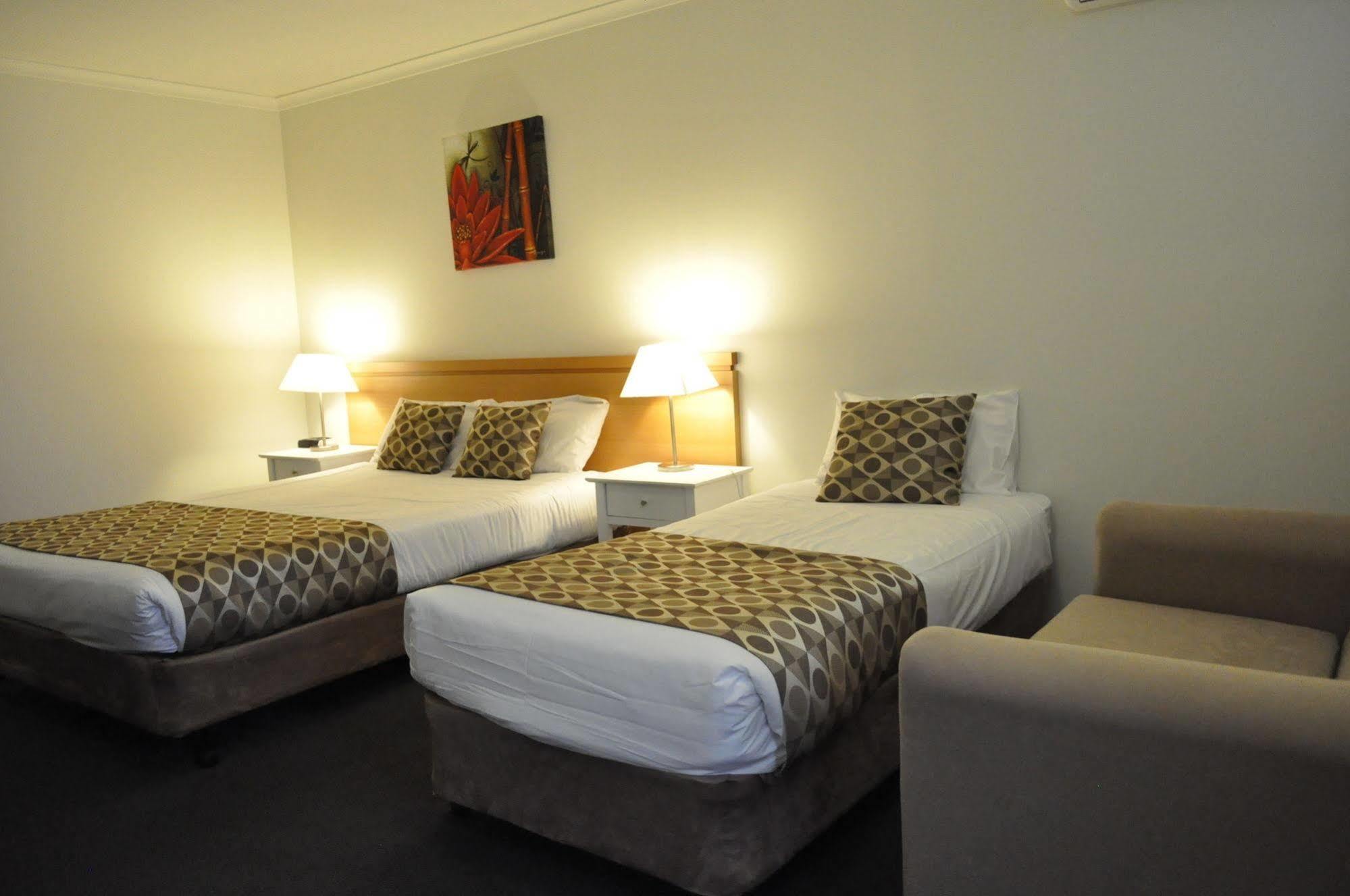Albury Burvale Motor Inn Esterno foto